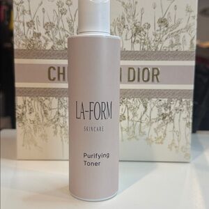 La form purifing toner
